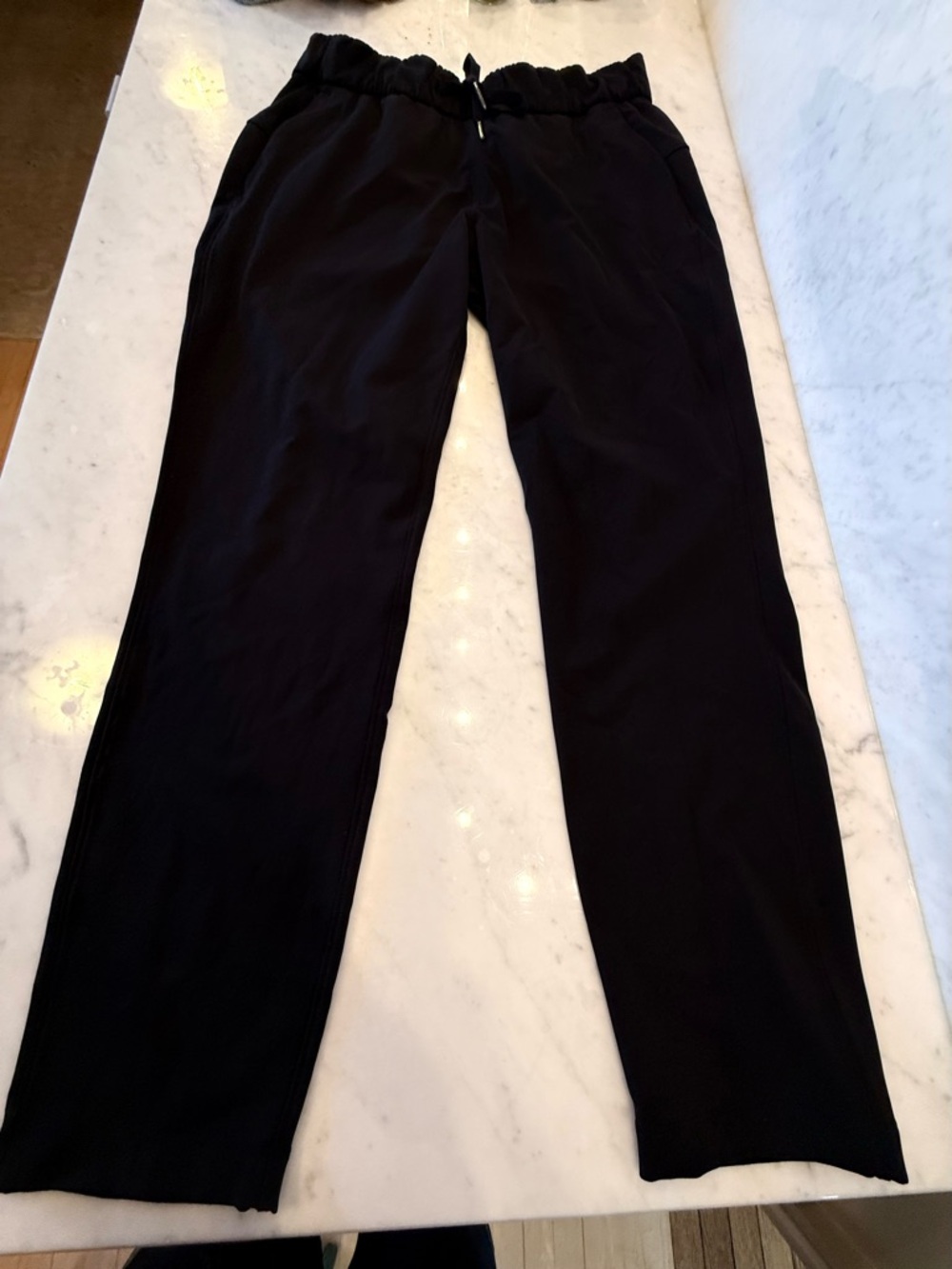 Lululemon Women’s Minimalist Black Elastic-Waist Casual Pants Size 6